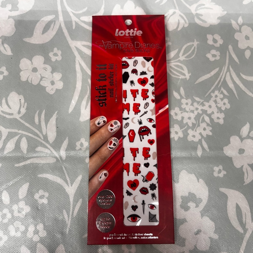 Lottie Vampire Diaries Nail Stickers